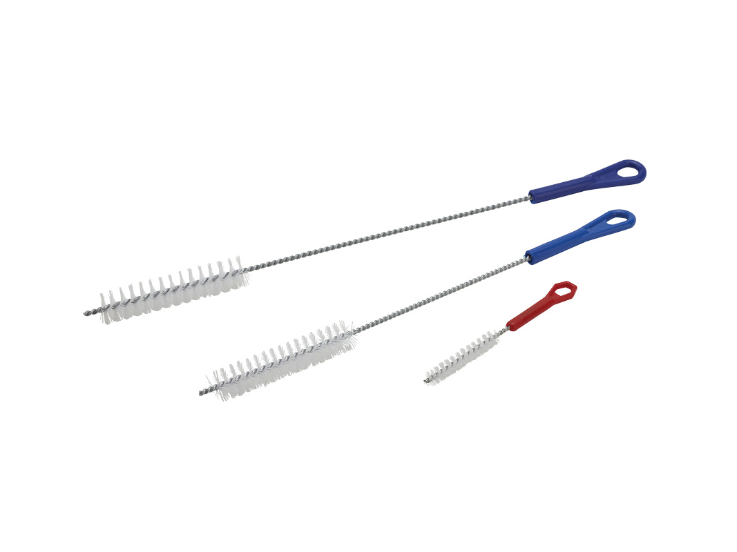 berizzi-cleaning-bushes